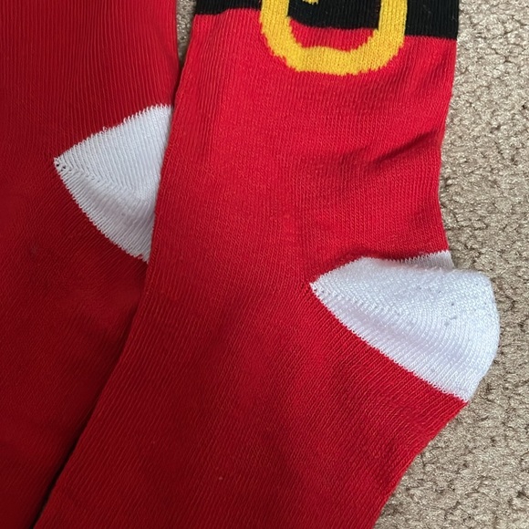 TWO (2) Pairs of Fun Women’s Christmas Socks! - Picture 3 of 5